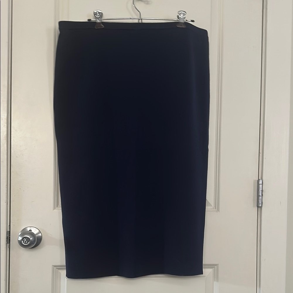 Elegant Dark Navy Pencil Skirt - Picture 8 of 8
